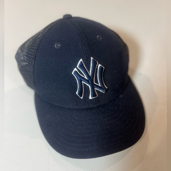 New Era On-Field NY Yankees New York Size 7 Classic Navy Mesh Cap Hat Unisex - Picture 5 of 8